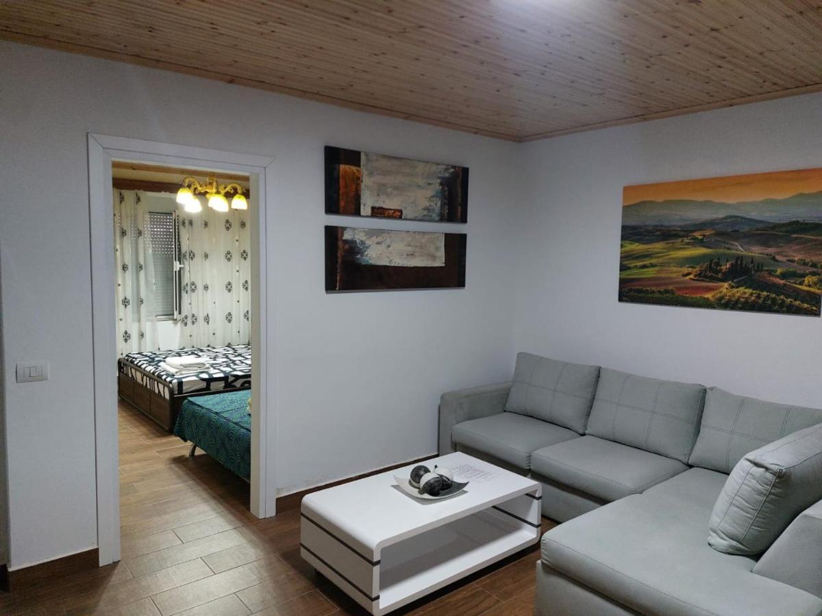 Herta Apartment Berat Exterior foto